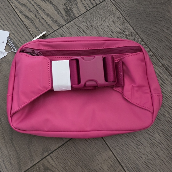 lululemon athletica Hot Pink Cosmetic Pouch - Picture 4 of 4